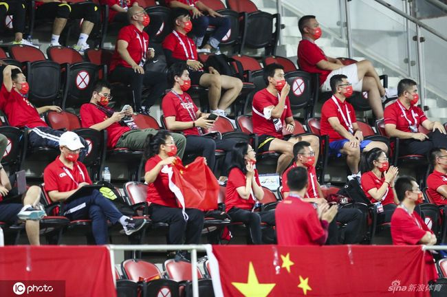 而小唢呐、大憨、铁芽等普通小战士则是解放战争时期无数平凡英雄的缩影，是他们的勇敢和付出，才让新中国的光芒普照大地